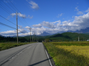 向こうに見える日光連山