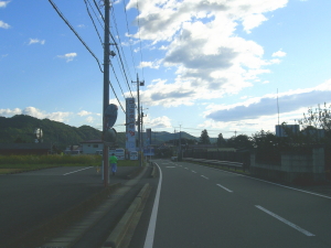 ウエスタン村の看板が見えます